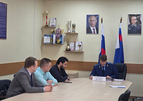 Вопросы защиты прав добросовестных предпринимателей, постоянного взаимодействия с ними и недопущения ущемления их интересов стоят на контроле органов прокуратуры.